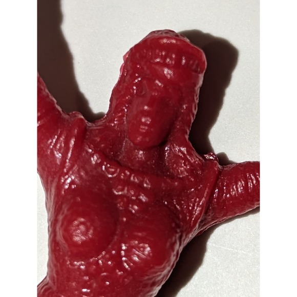 Lot Vintage Waxy Plastic Barbarian Army Men Figures Red Green Yellow Rare - Picture 14 of 15